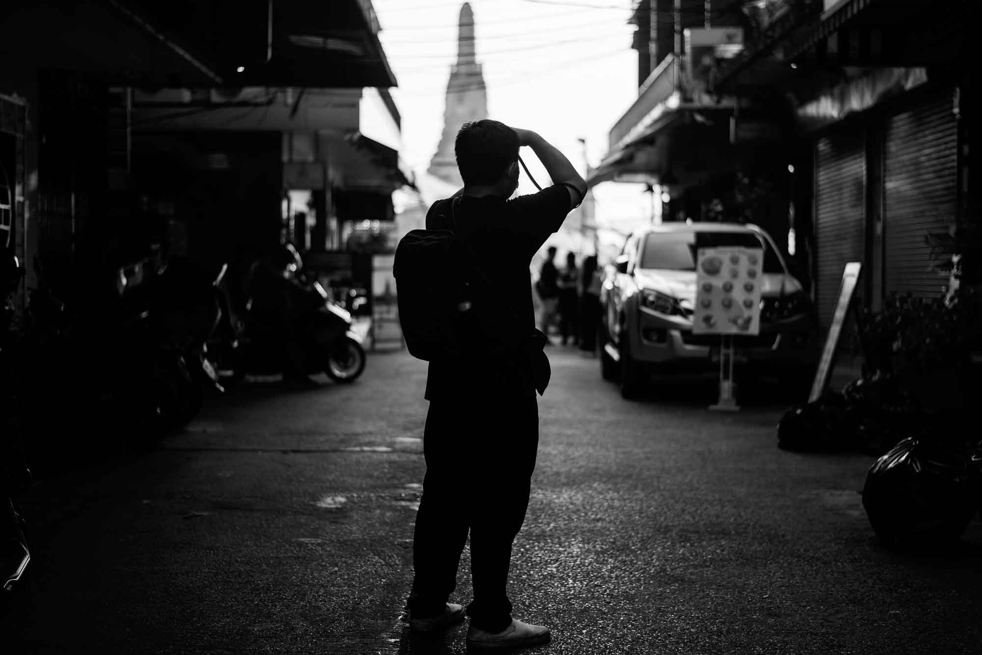 © Thilo Gögelein Fotografie // Fotograf in den Straßen von Bangkok, Thailand